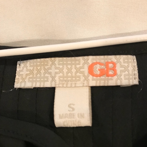 Gianni Bini flowy black sheer blouse - Picture 4 of 4